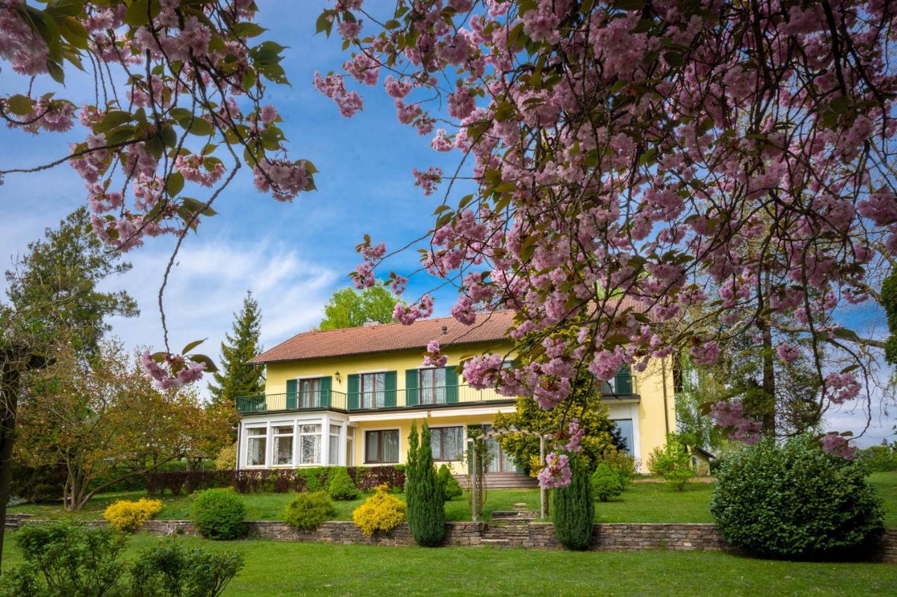 Landhaus Zu Kuerenberg Bergham エクステリア 写真