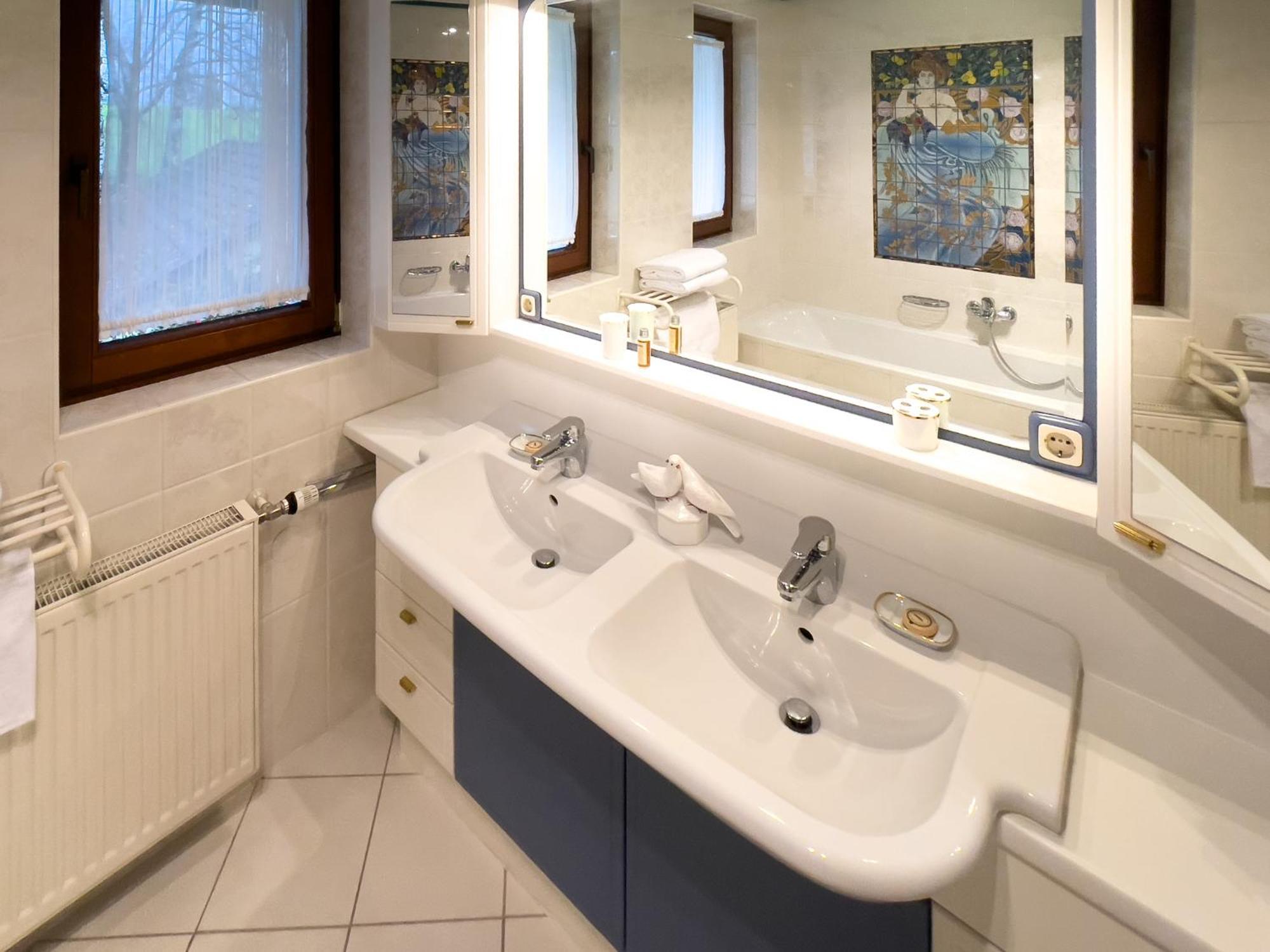 Landhaus Zu Kuerenberg Bergham 部屋 写真